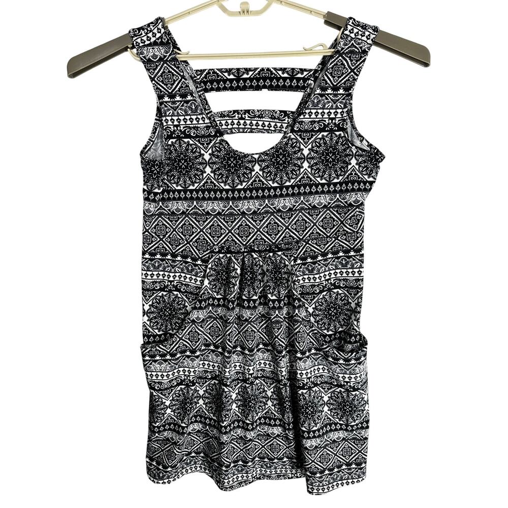 Pontocruz Dress Size M Black White Boho Chic Sleeveless Cutout Back Pockets Y2K